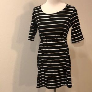 ✨$10 SALE - Bumpstart Striped Maternity Tunic